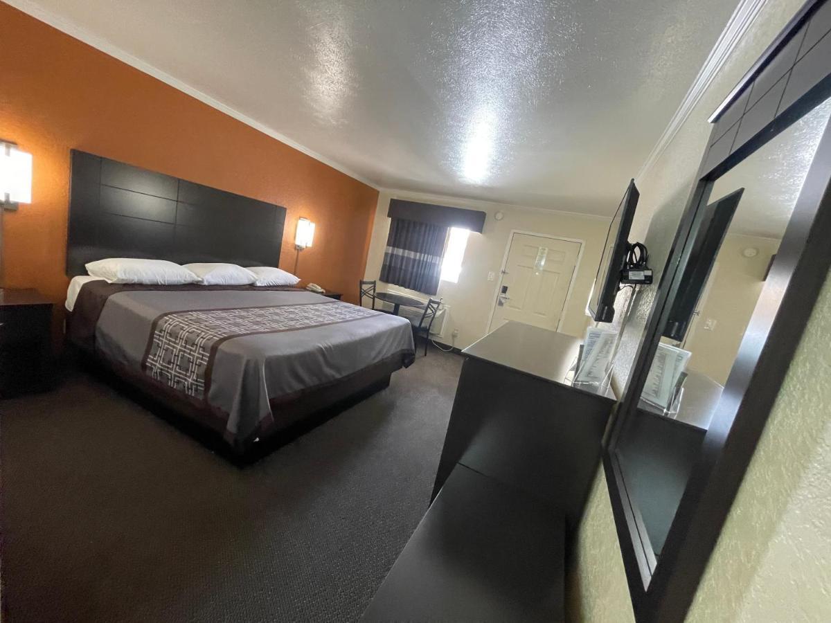 Lufkin Inn Bagian luar foto