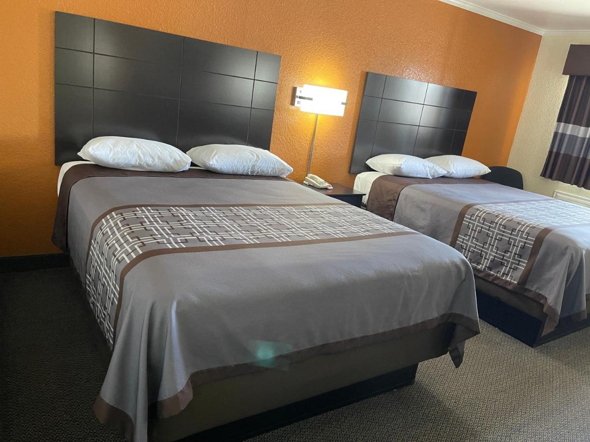 Lufkin Inn Bagian luar foto